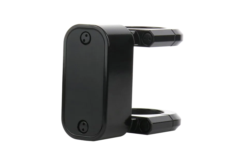 Flexcom FB244RPROFR6866 – Profesionálny 4G LTE GPS lokátor pre kolobežky s upevňovacou svorkou a 30-dňovým pohotovostným časom