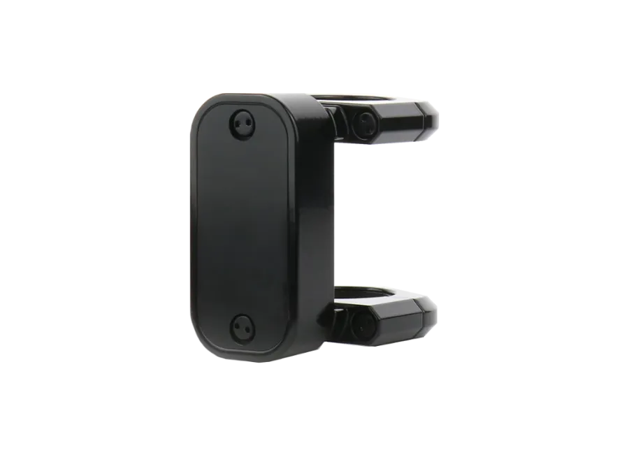 Flexcom FB242RPROFR6366 – Profesionálny 4G LTE GPS lokátor pre kolobežky s upevňovacou svorkou a 15-dňovým pohotovostným časom